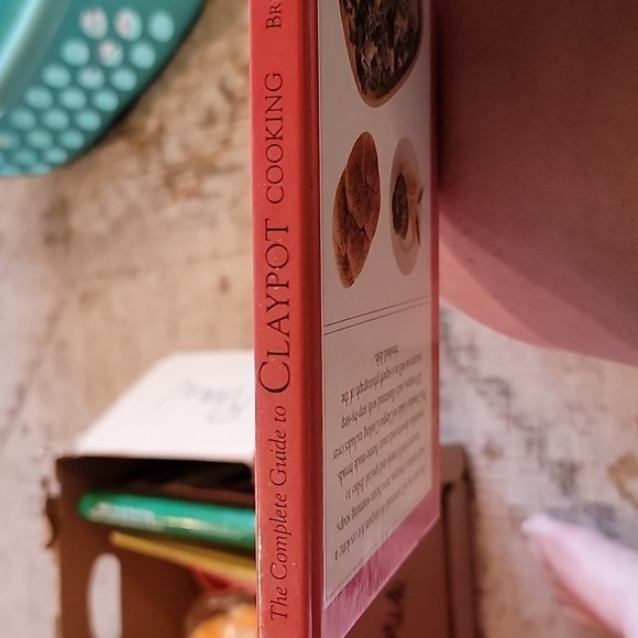 The Complete Guide to Claypot Cooking Book - Picture 3 of 6